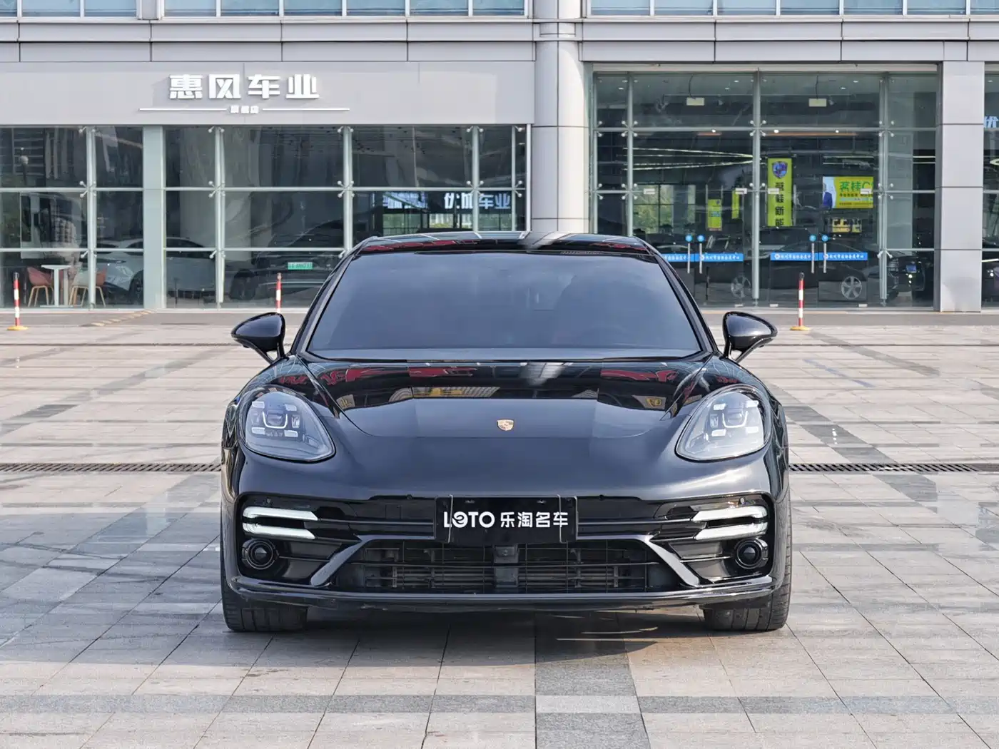 Porsche Panamera 2017 Panamera 4 Sport Turismo 3.0T фото 2