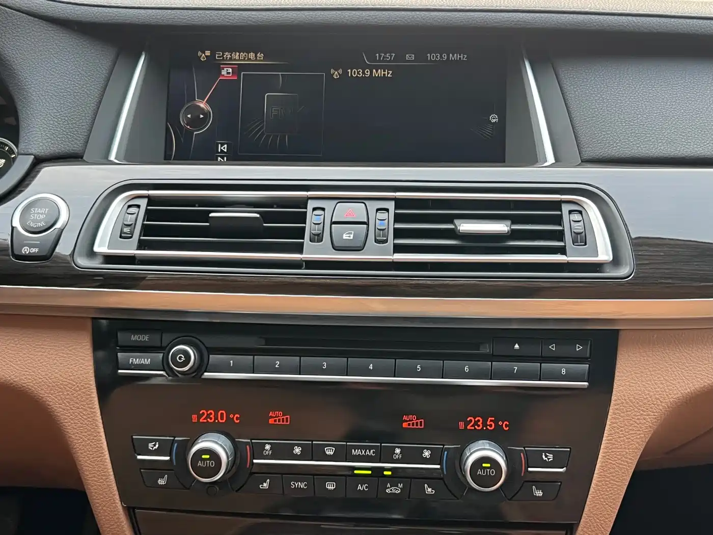 BMW 7 Series 2013 Model 740Li Leading фото 11