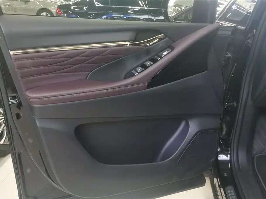 GAC Trumpchi Trumpchi M8 2024 Master Series 400T Ultimate Edition фото 7