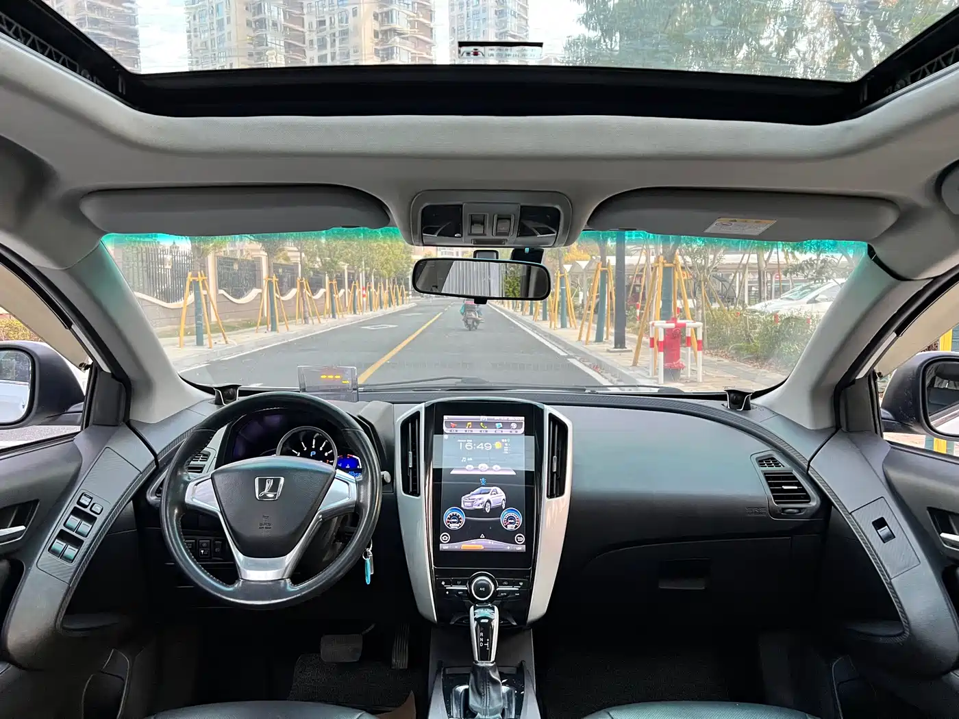 Luxgen U6 SUV 2015 2015 1.8T Fashion Edition