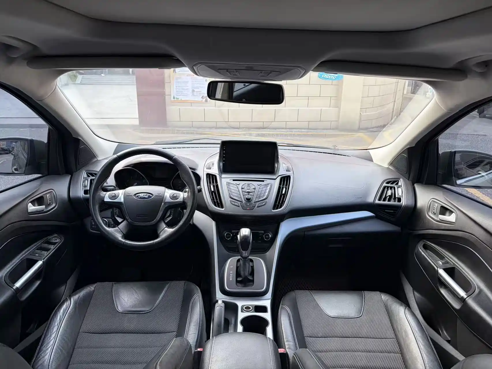 Photo 10 - Ford Kuga