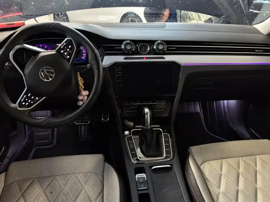 Volkswagen Magotan 2025 Facelift Public Edition 330TSI DSG Luxury фото 12