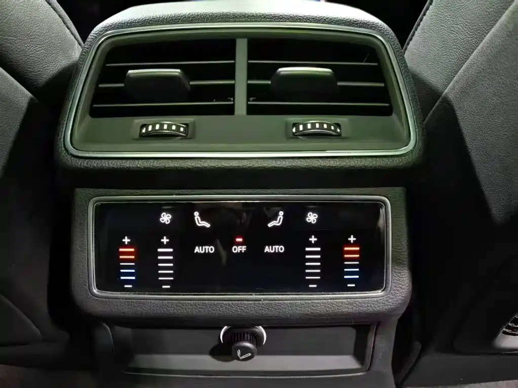 Audi A6L 2021 45 TFSI Exclusive Sport фото 12