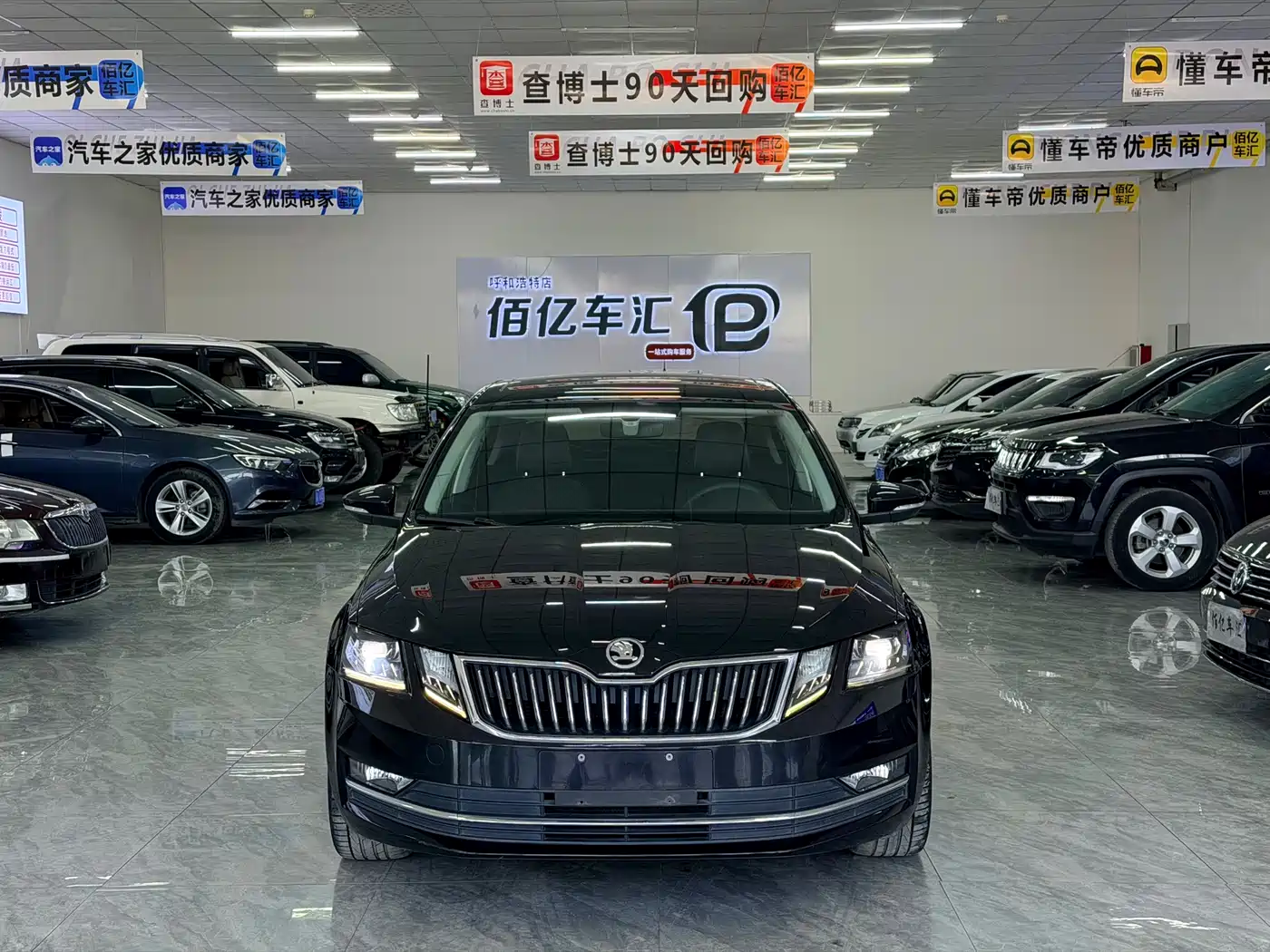 Škoda Octavia 2019 TSI280 DSG Smart Drive Luxury Edition China VI фото 8