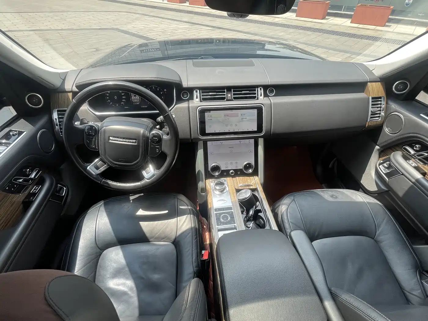 Land Rover Range Rover 2018 3.0 SC V6 Vogue Heritage Edition фото 5