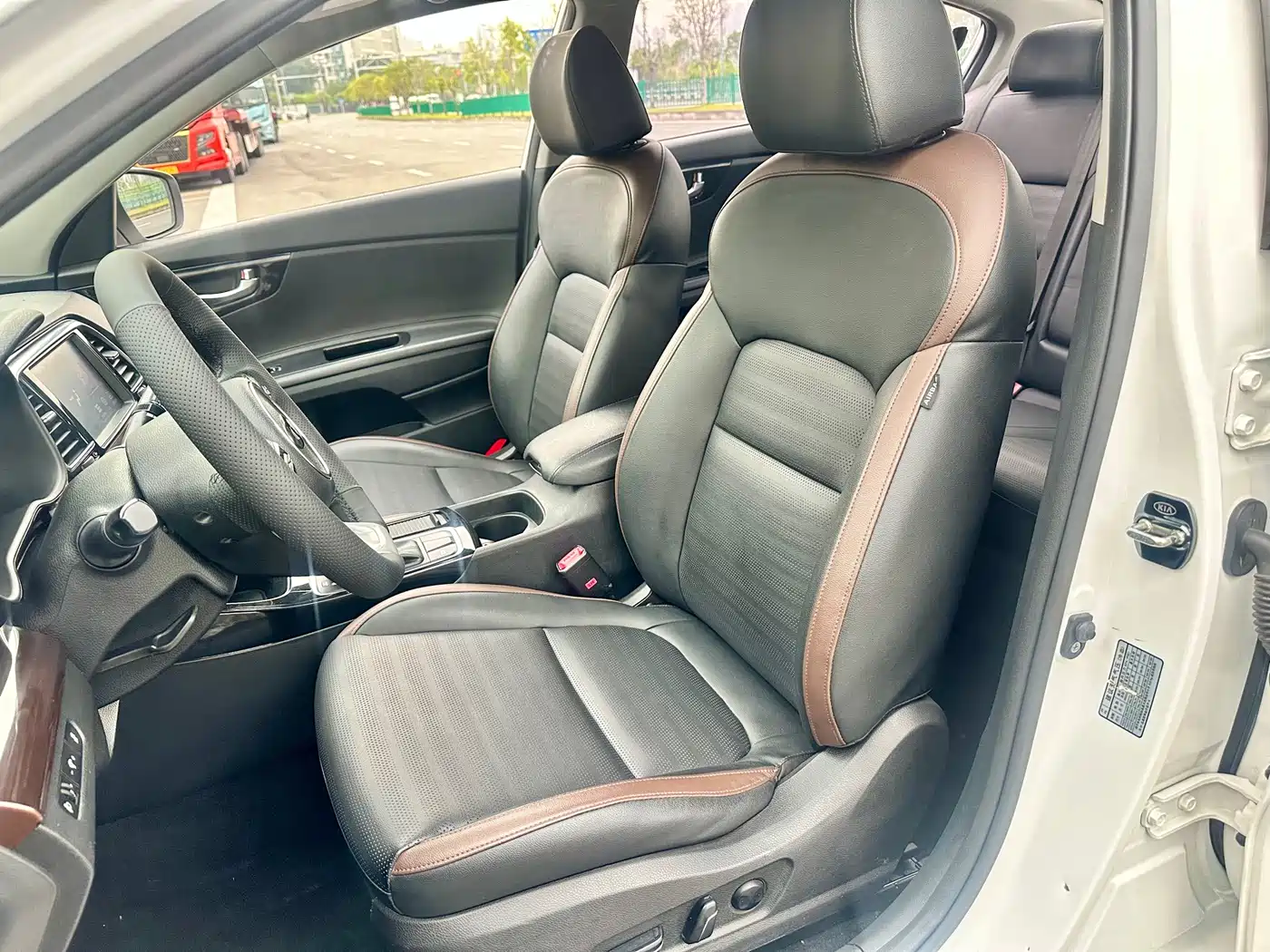 Kia Kaishen 2017 1.8L Automatic GLS фото 22