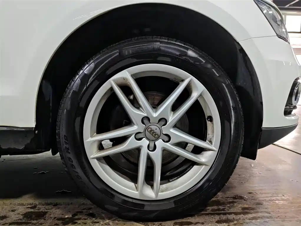 Audi Q5 2017 40 TFSI Technology фото 15