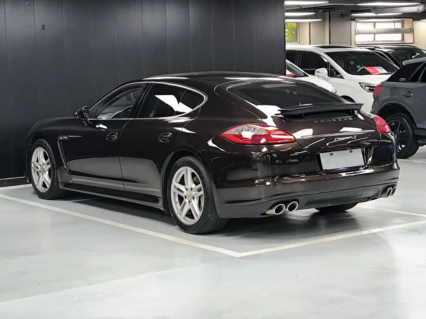 Porsche Panamera 2010 Model Panamera S 4.8L фото 16