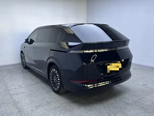 XPeng X9 2026 2025 Extended Range Edition