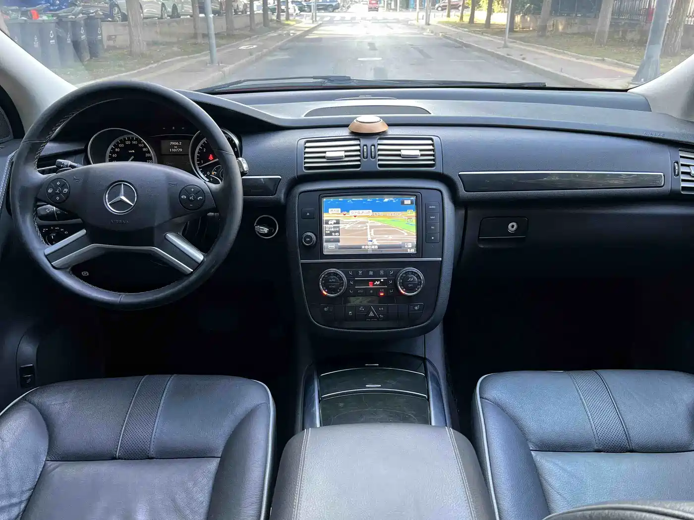 Mercedes-Benz R-Class 2017 R 320 4MATIC Business Collector's Edition фото 11