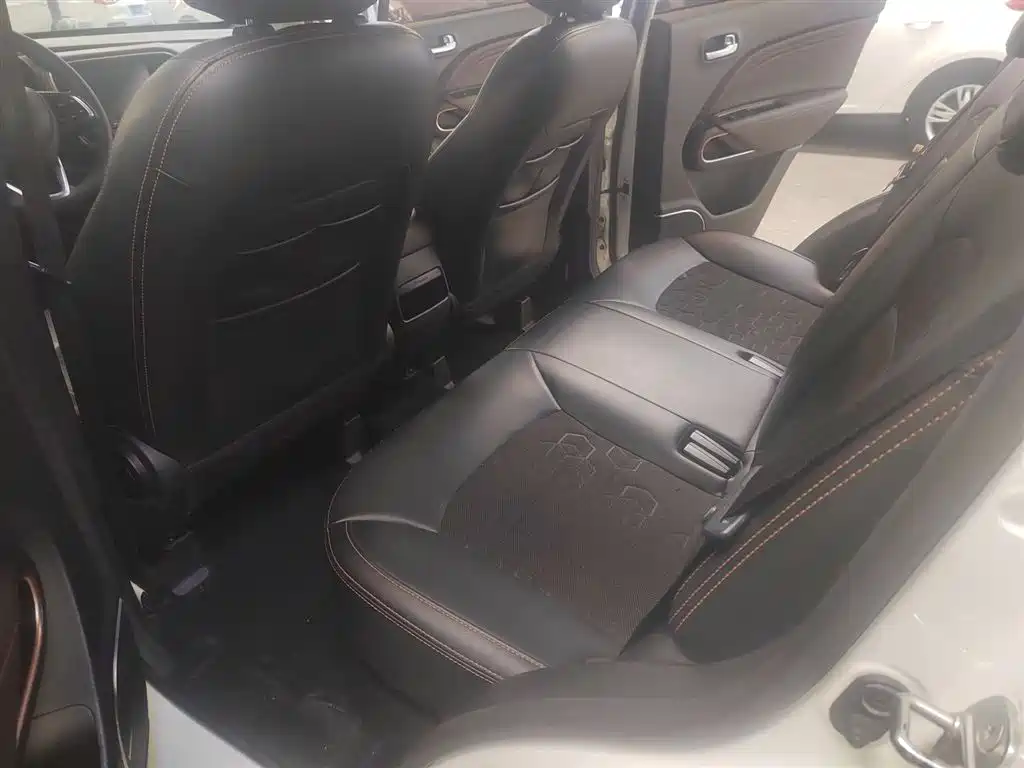 GAC Trumpchi Trumpchi GS3 2017 150N Automatic Elite фото 14