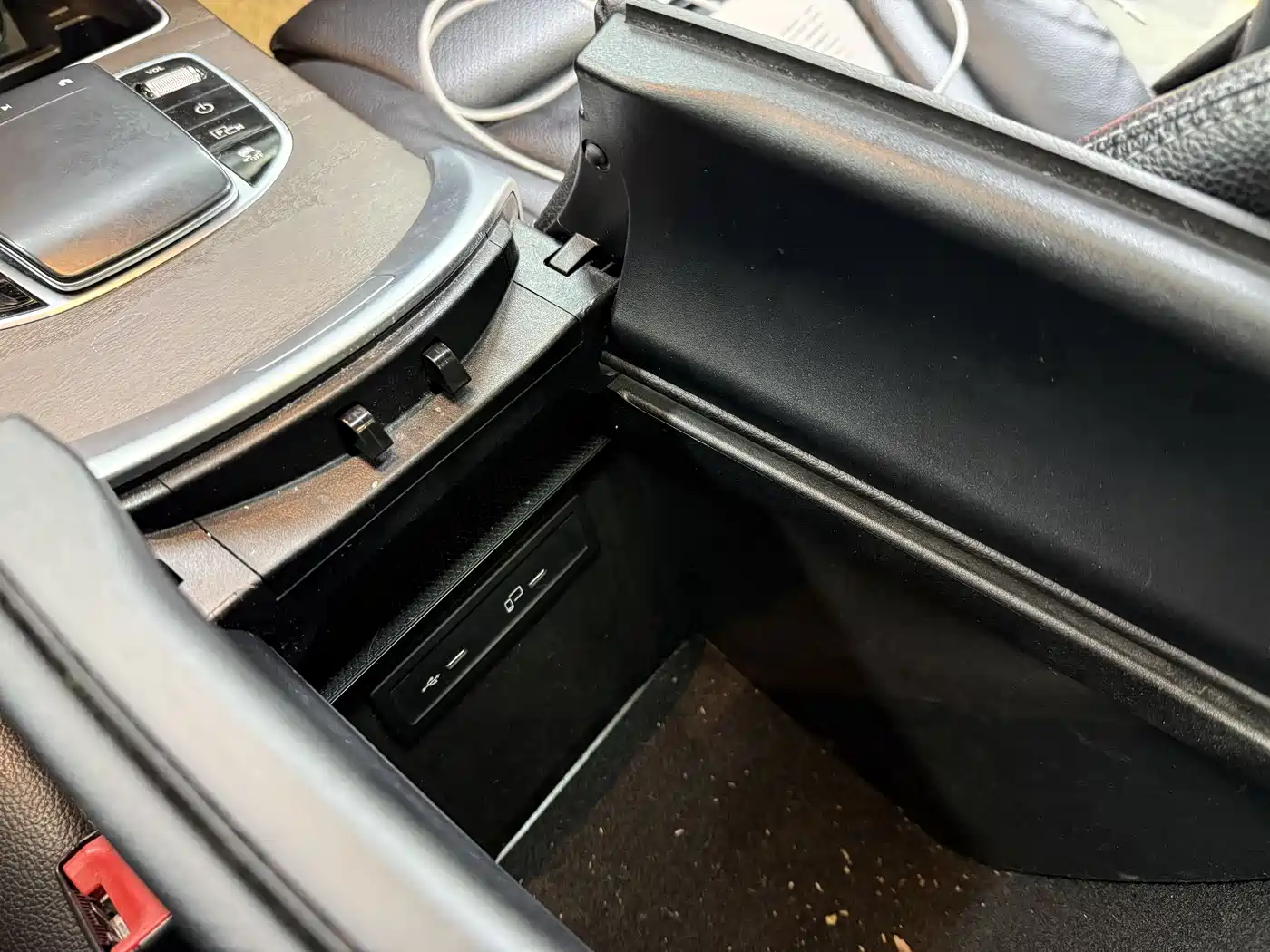 Mercedes-Benz GLC 2020 GLC 260 L 4MATIC Luxury фото 37