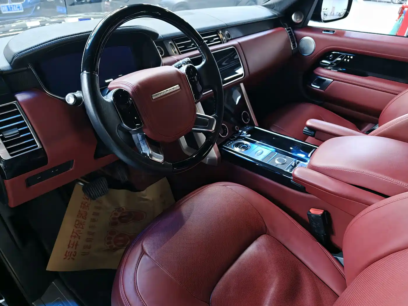 Land Rover Range Rover 2019 3.0 SC V6 Golden Age Edition фото 5