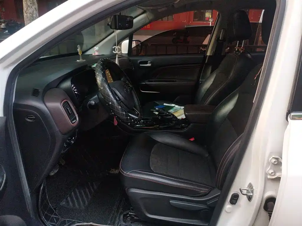 GAC Trumpchi Trumpchi GS3 2017 150N Automatic Elite фото 8