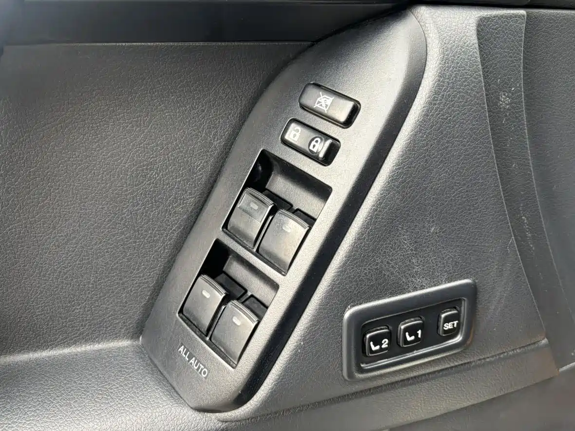 Фото 18 - Toyota Prado