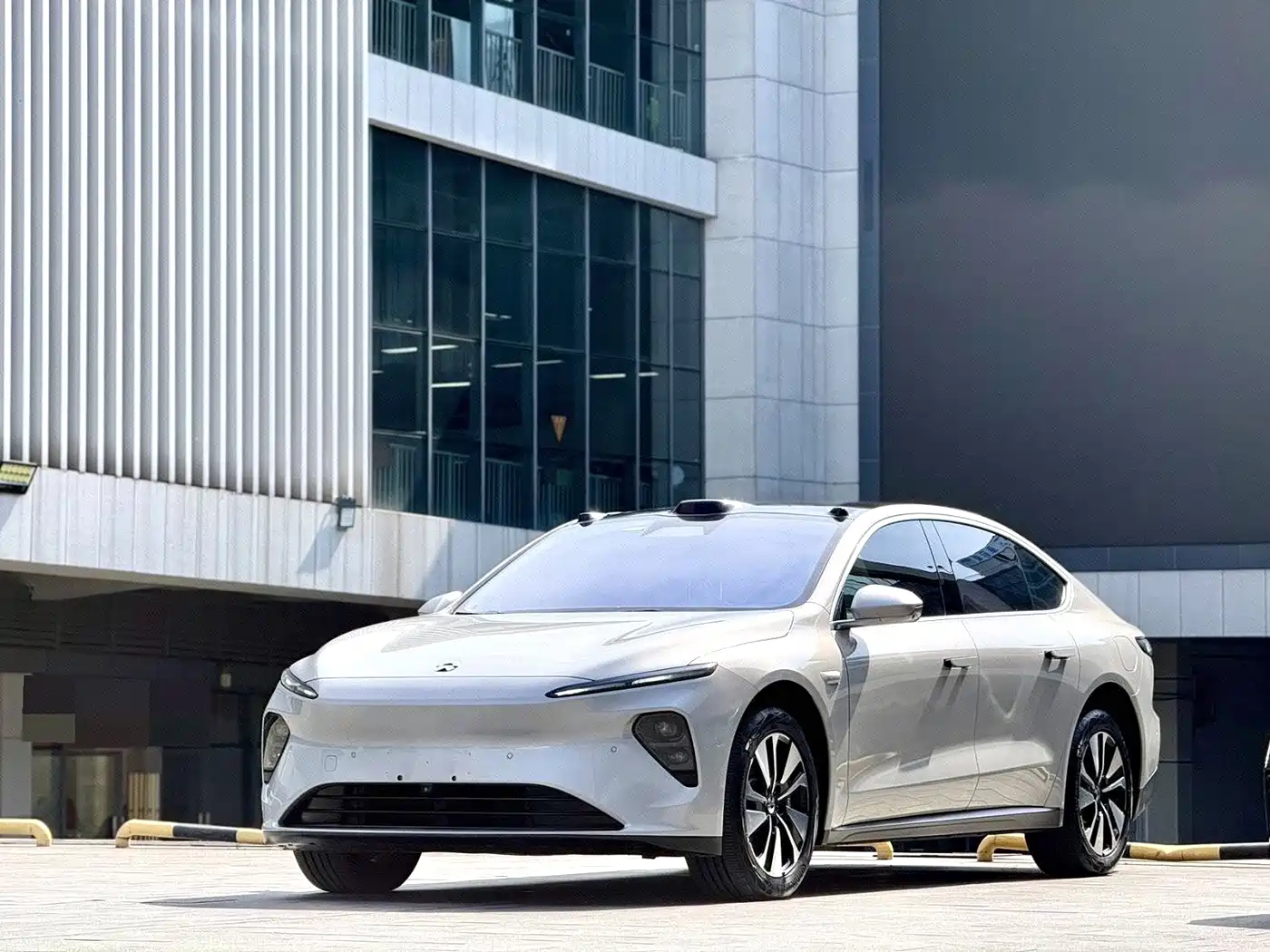 NIO ET7 2022 — пригон из Китая