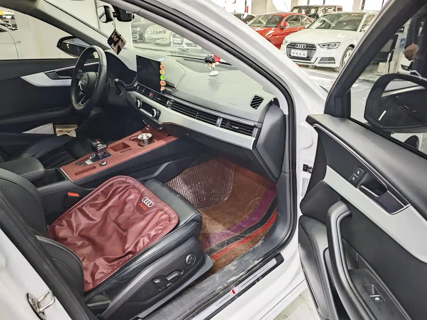 Audi A4L 2020 40 TFSI Luxury Dynamic фото 8