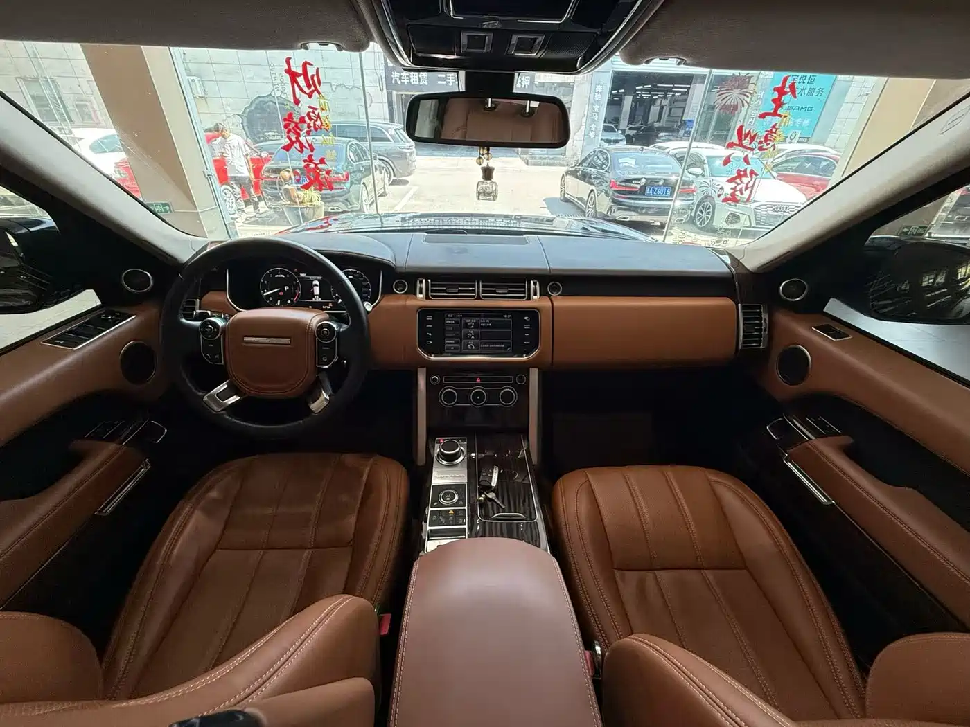 Land Rover Range Rover 2015 2015 3.0 SC V6 Vogue SE Genesis Extended Edition