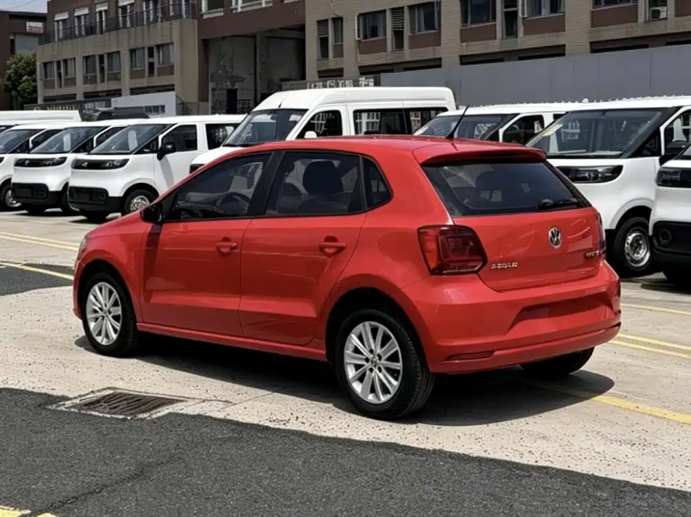 Volkswagen Polo 2014 1.6L Automatic Comfort Edition фото 6