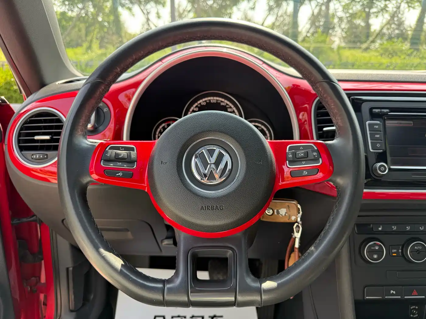 Volkswagen Beetle 2015 180TSI фото 10
