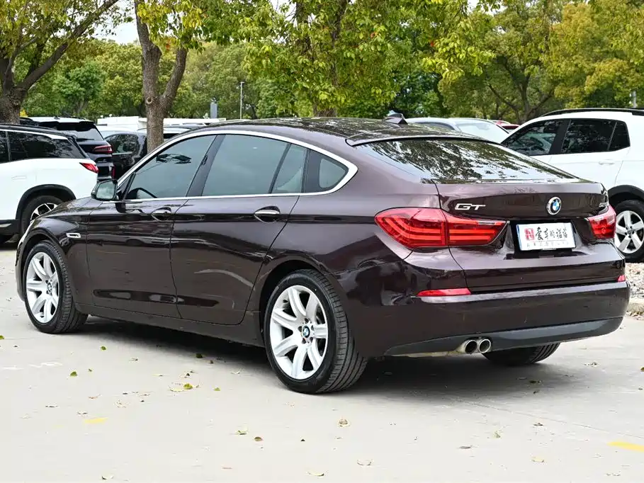 BMW 5 Series GT 2017 528i Leading Model фото 4