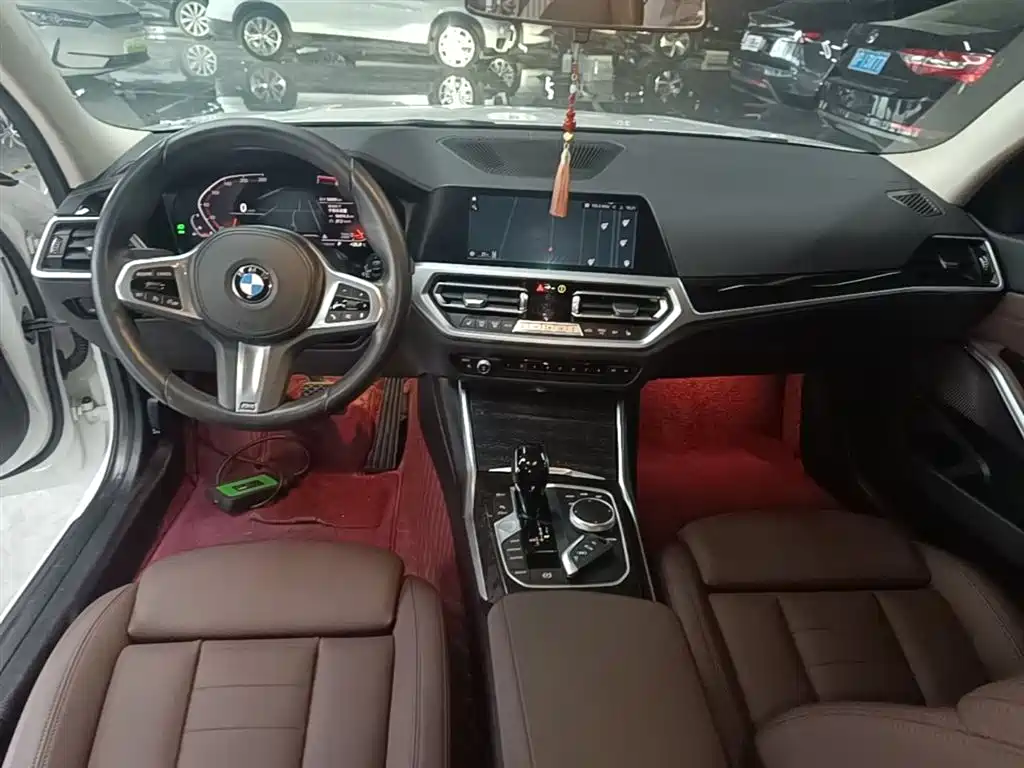 BMW 3 Series 2021 325Li M Sport Package фото 10