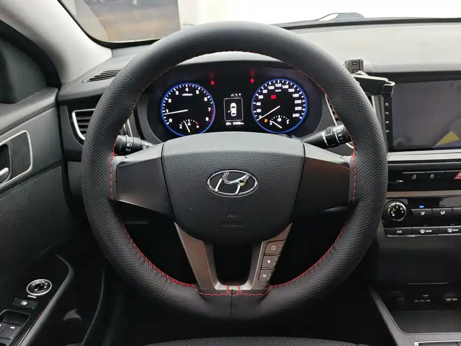 صورة 15 - Hyundai Mistra