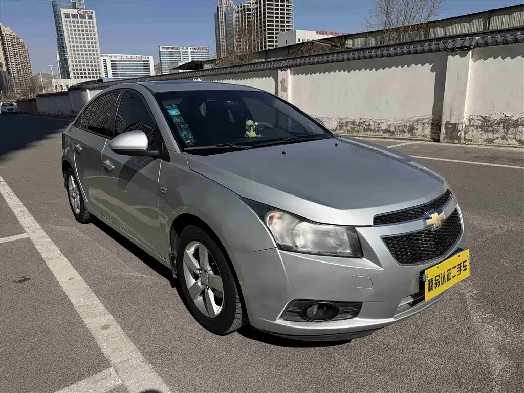 Chevrolet Cruze 2009 1.6L SE MT фото 3