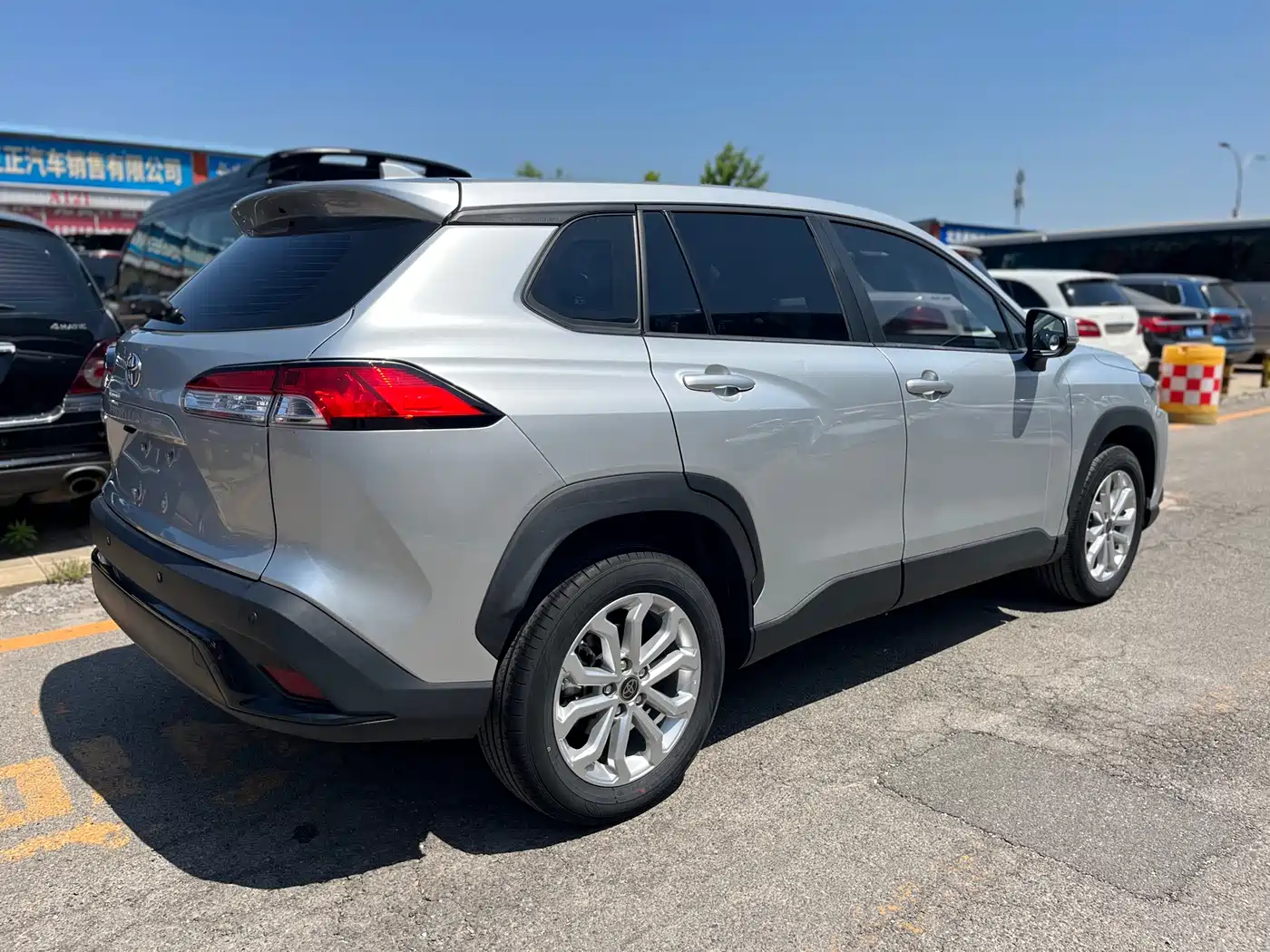 Toyota Frontlander 2022 2.0L CVT Elite фото 4