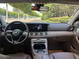 Фото 9 - Mercedes-Benz E-Class