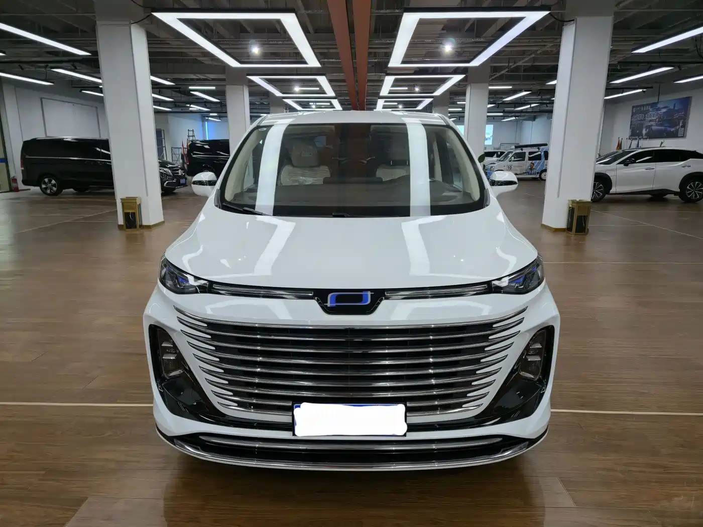 Besturn M9 2024 2023 2.0T Exclusive