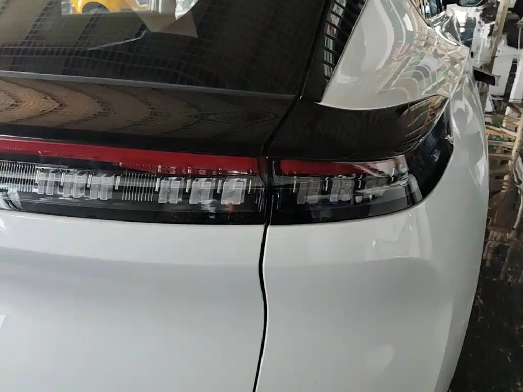 Photo 8 - Dongfeng Aeolus SKY EV01