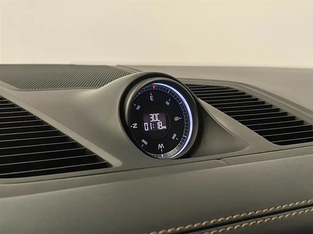 Porsche Cayenne 2022 Cayenne 3.0T Platinum Edition фото 18