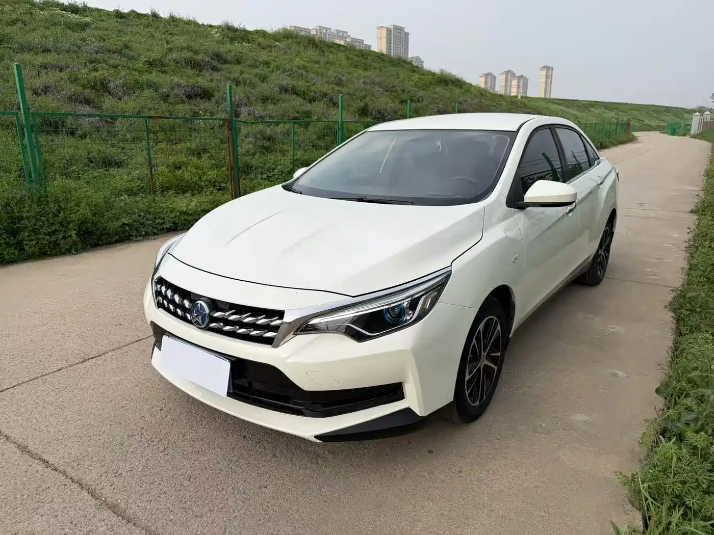 Venucia D60 2019 100K Glory 1.6L Entry Manual Chen Shang Edition China V