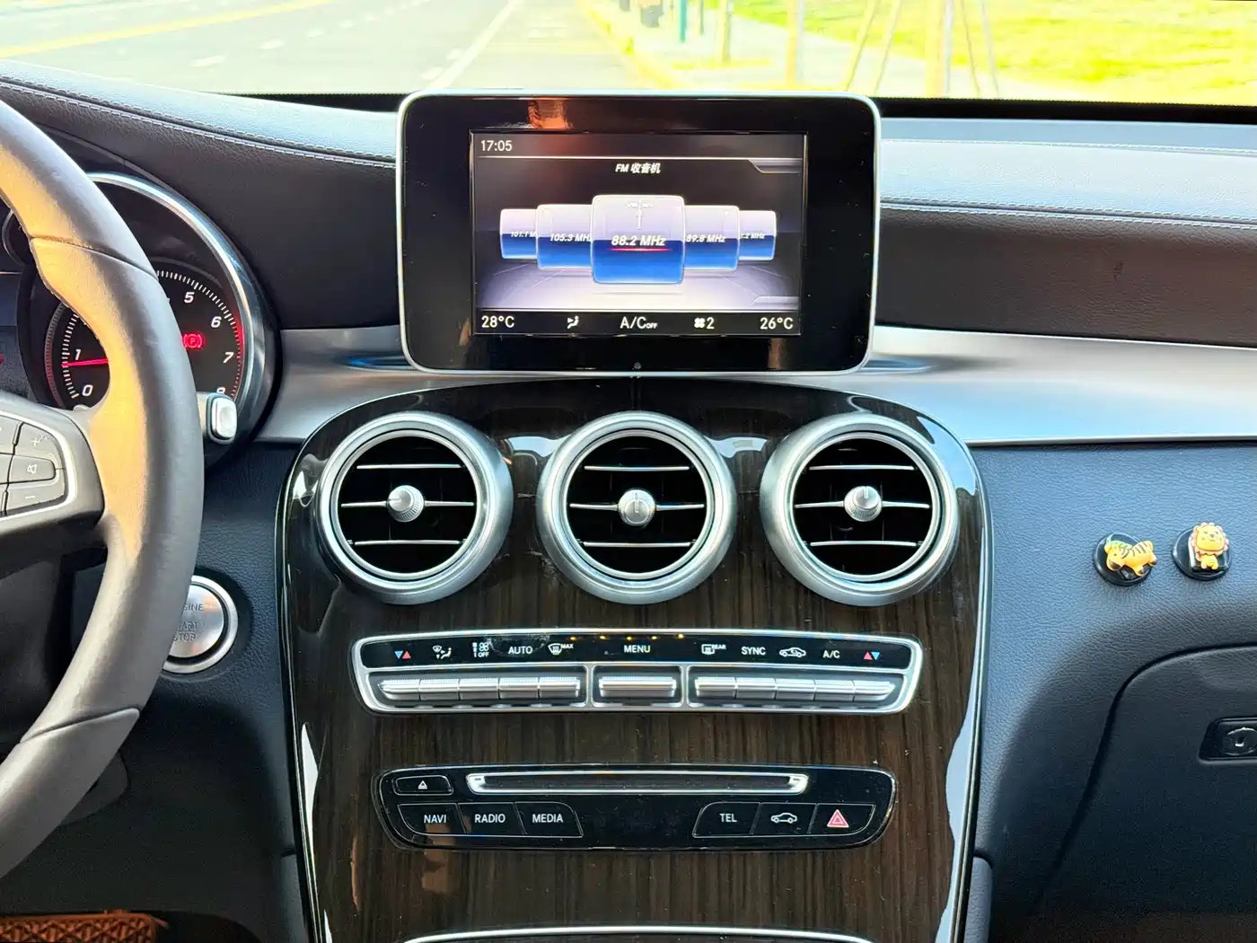 Mercedes-Benz GLC 2018 GLC 260 4MATIC Dynamic фото 16