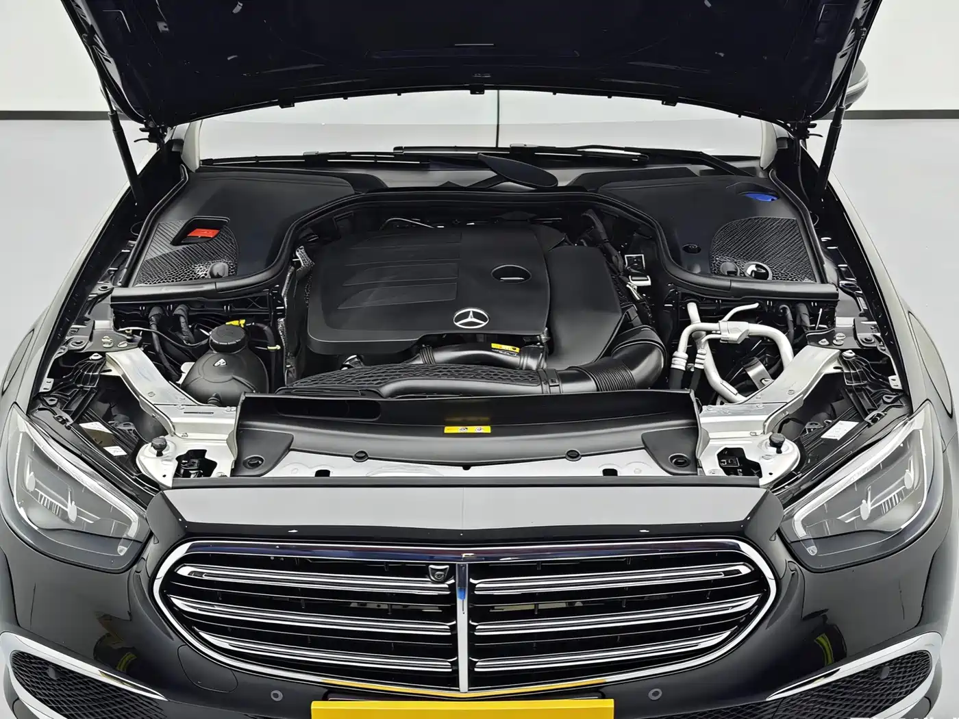 Mercedes-Benz E-Class 2022 Second Facelift E 300 L Luxury фото 6