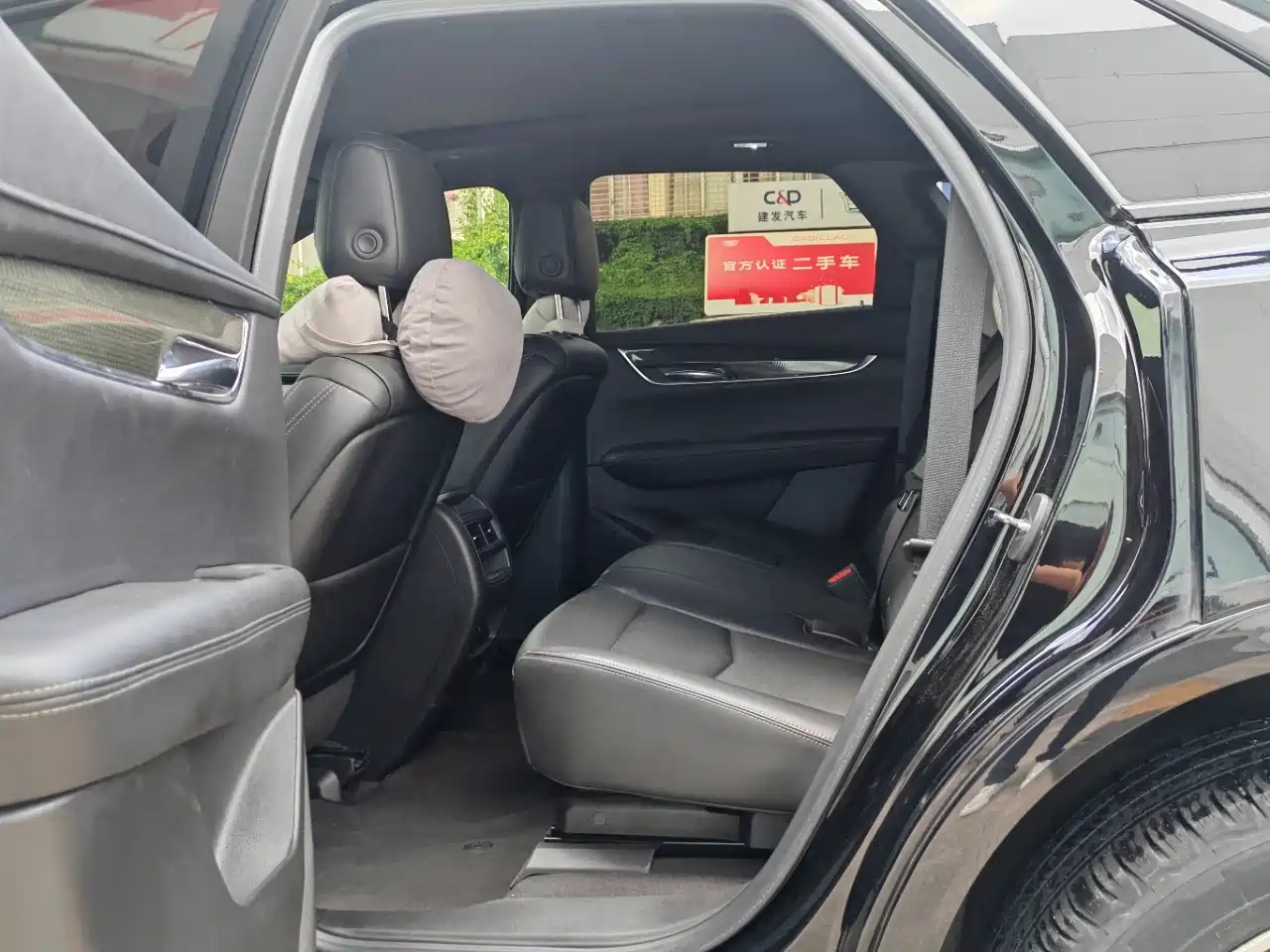 Фото 8 - Cadillac XT5