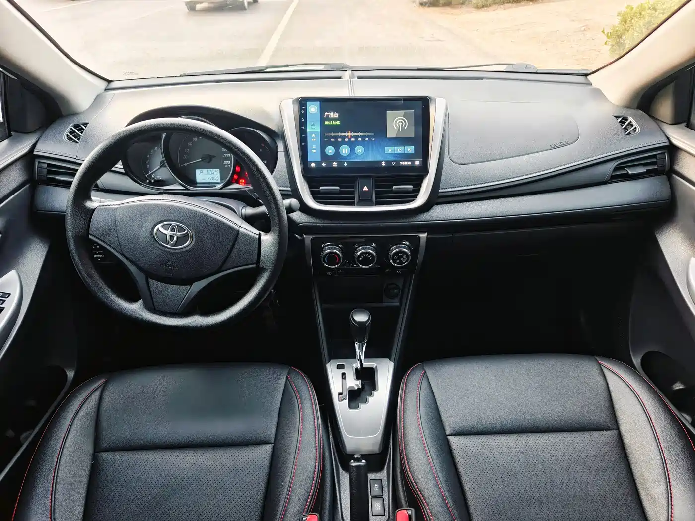 Toyota YARiS L Zhi Xuan 2020 Zhiyan X 1.5L CVT Premium Edition фото 9