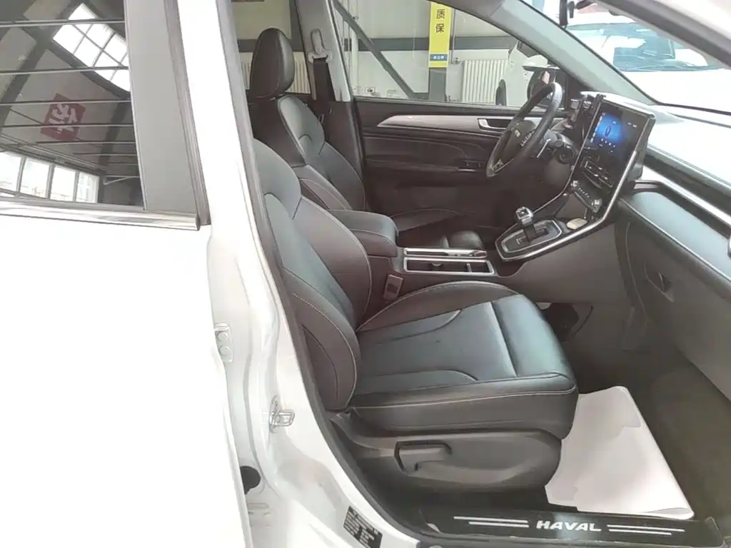 Haval M6 2024 2023 PLUS 1.5T DCT Luxury Smart Connect