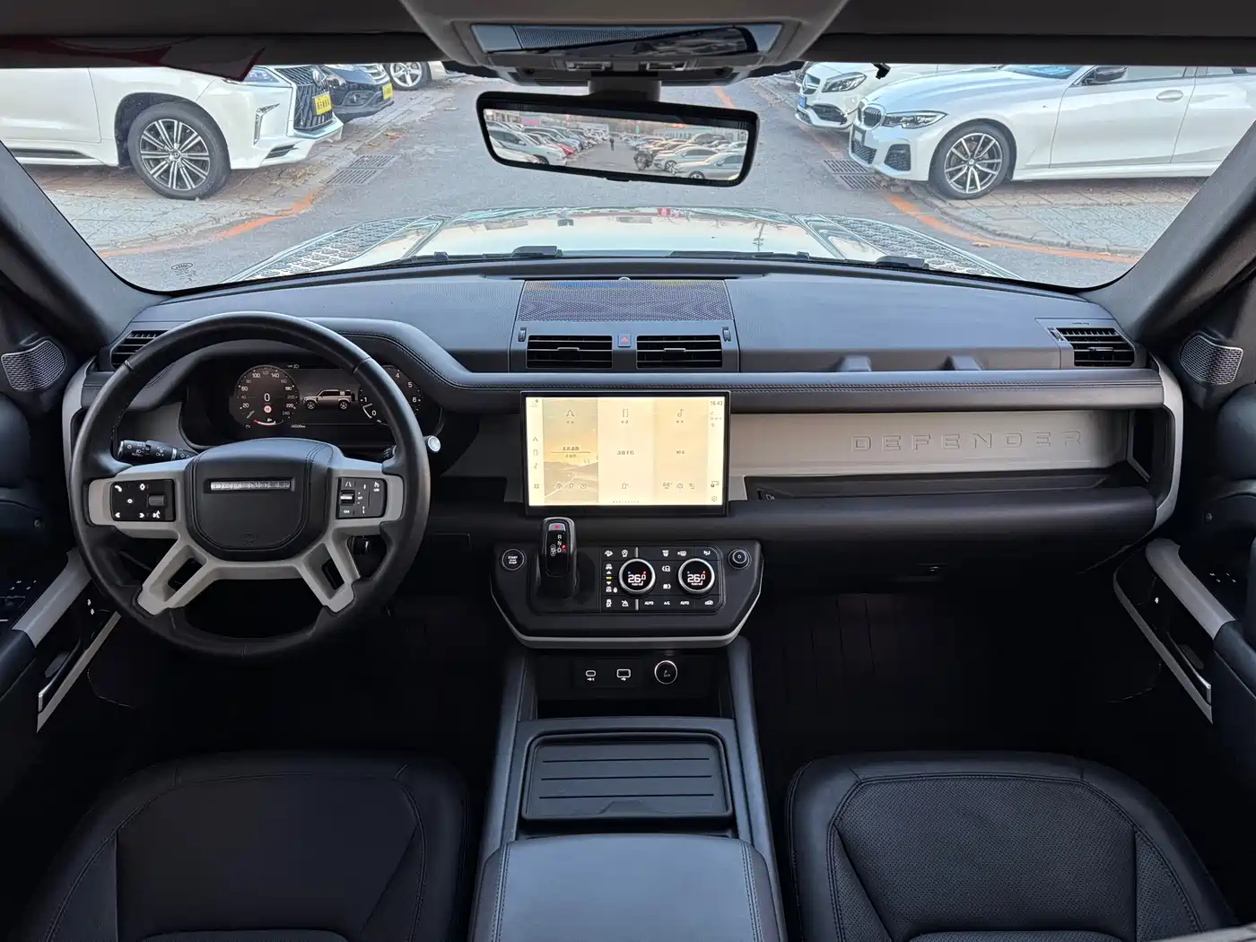 Land Rover Defender 2023 Model 110 3.0T P400 Dark Special Edition фото 8
