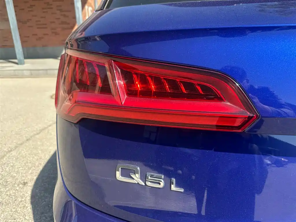 Audi Q5L 2020 40 TFSI Prestige Fashion фото 7