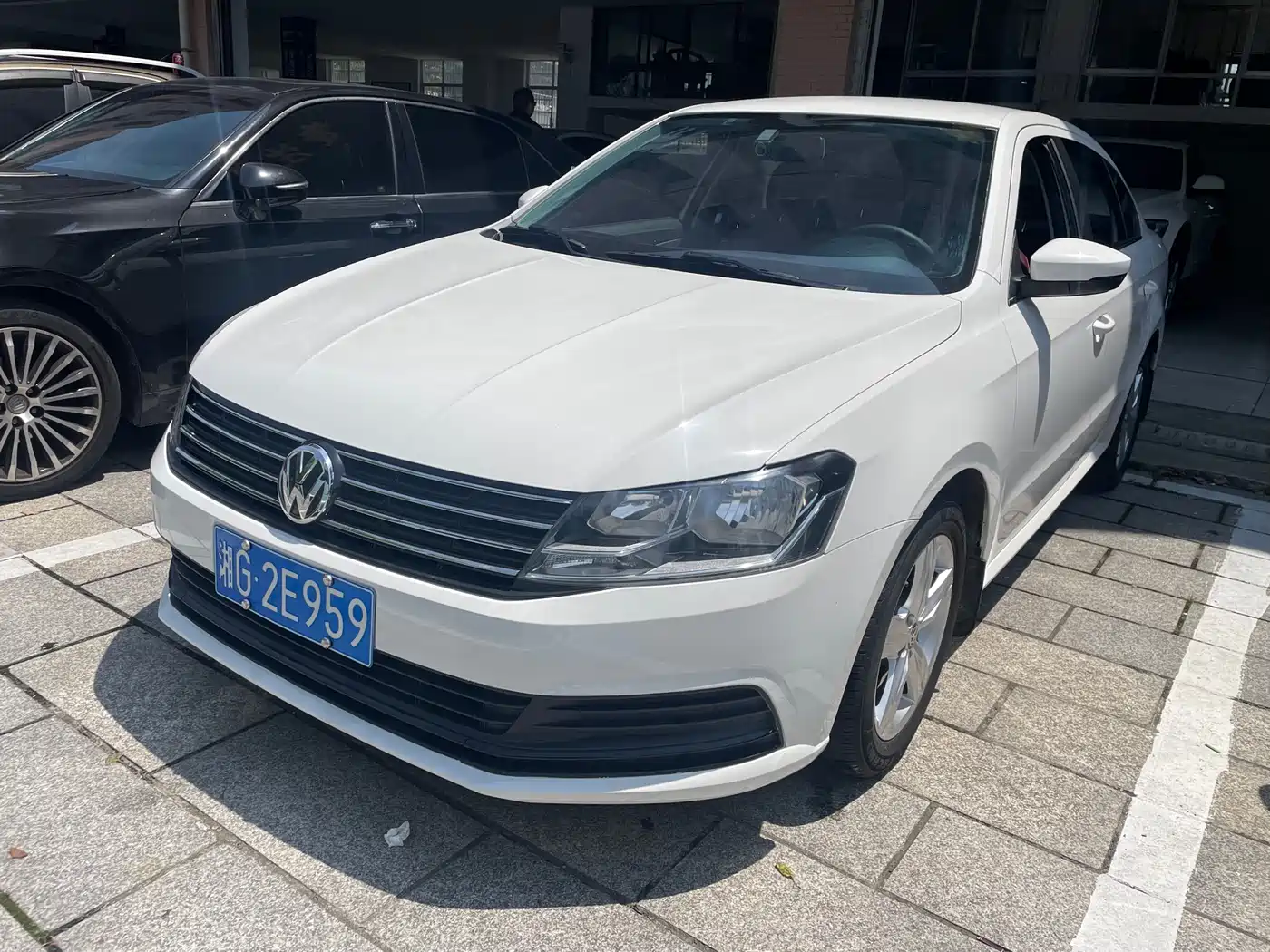 Volkswagen Lavida 2017 1.6L Automatic Trend Edition