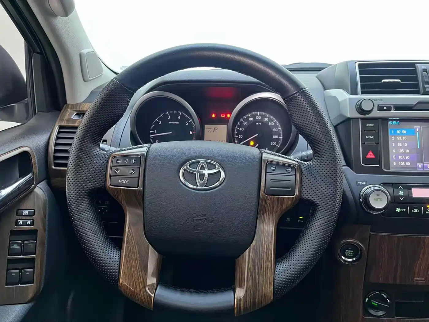 Toyota Prado 2016 2.7L Auto Standard Edition фото 10