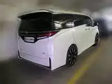 Фото 2 - Toyota Vellfire