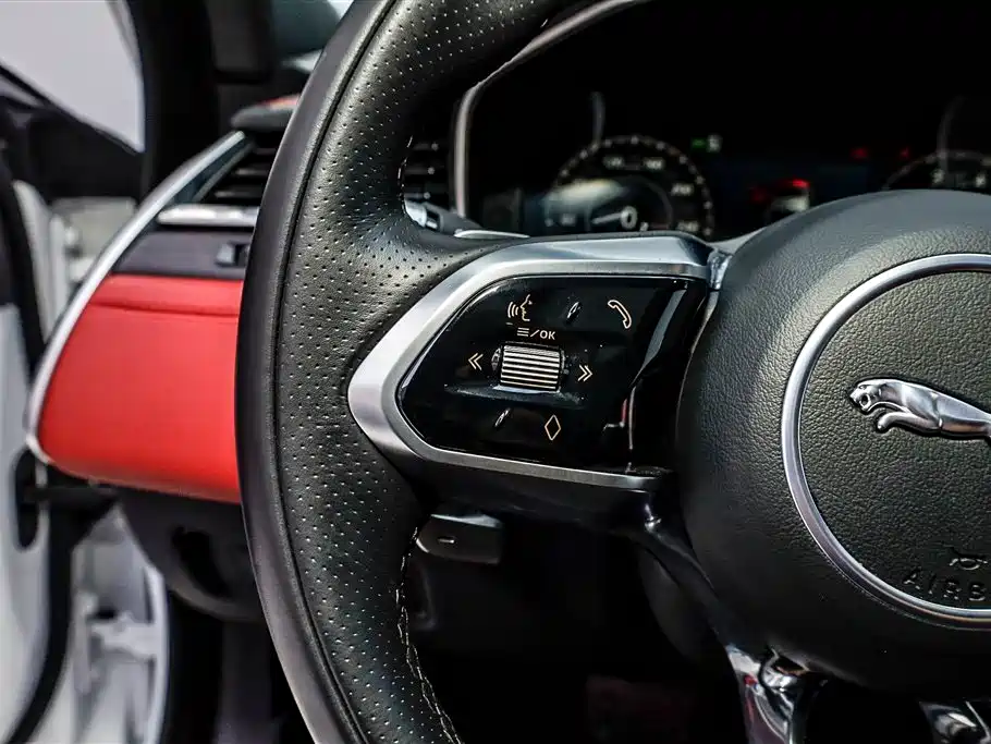 JAGUAR XFL