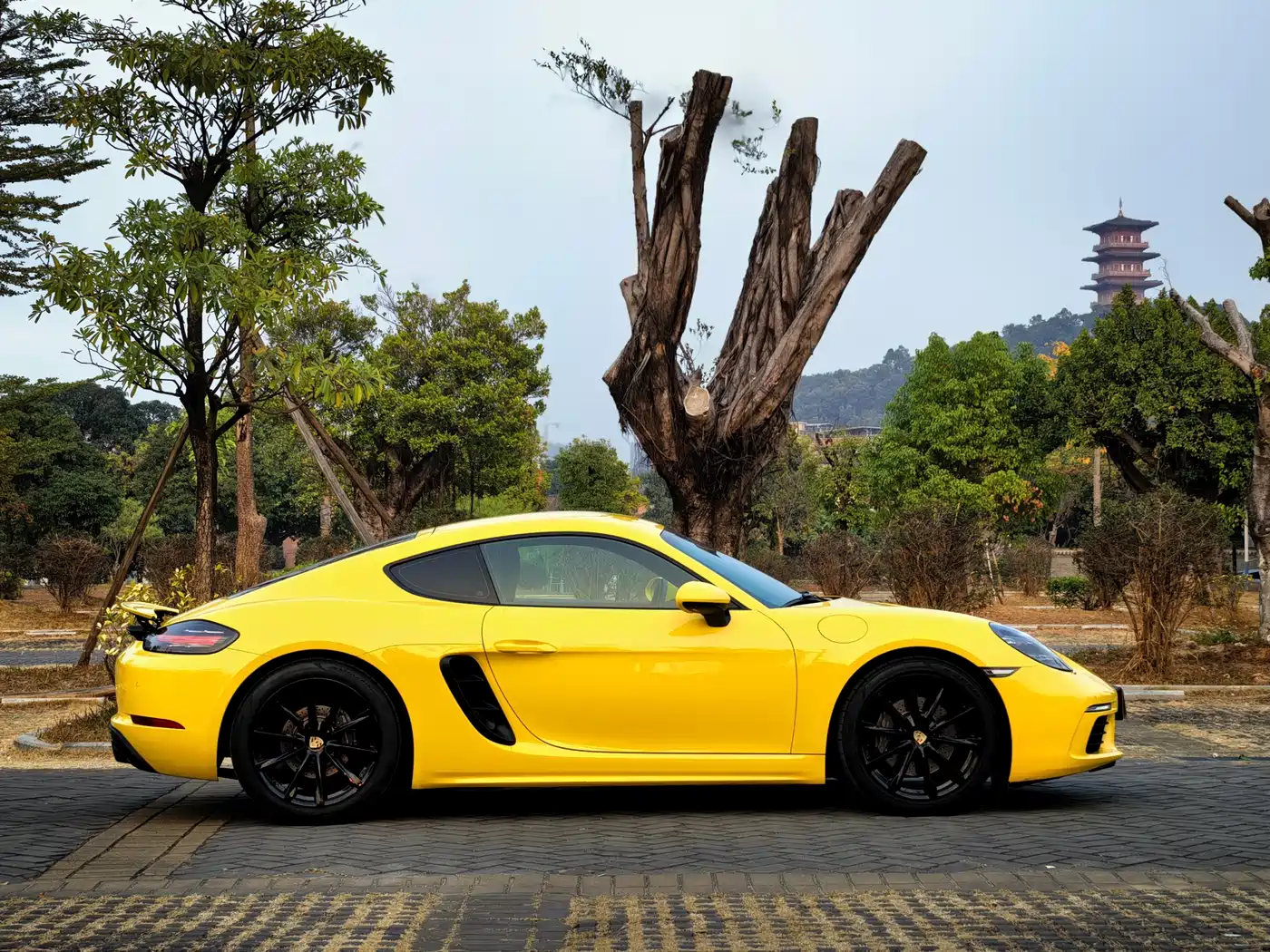 Porsche 718 2018 Cayman 2.0T фото 4