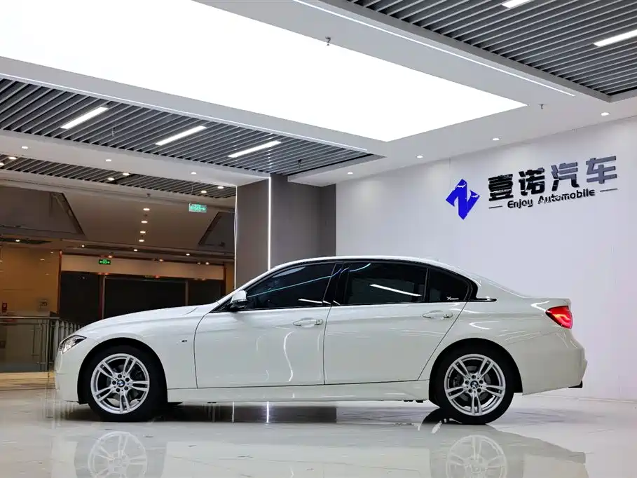 BMW 3 Series 2017 320Li M Sport фото 3