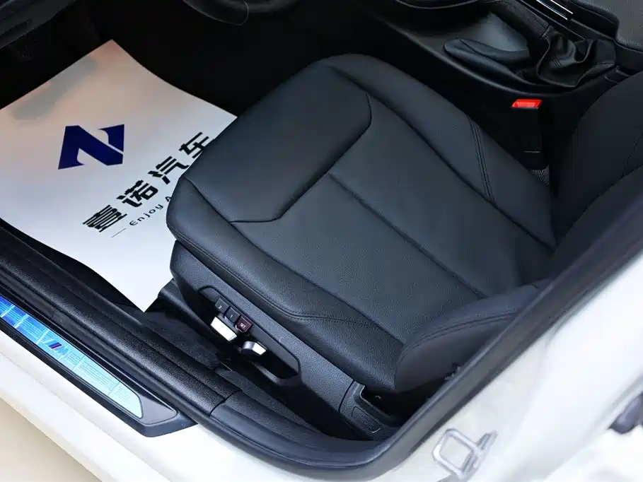 BMW 3 Series 2017 320Li M Sport фото 24