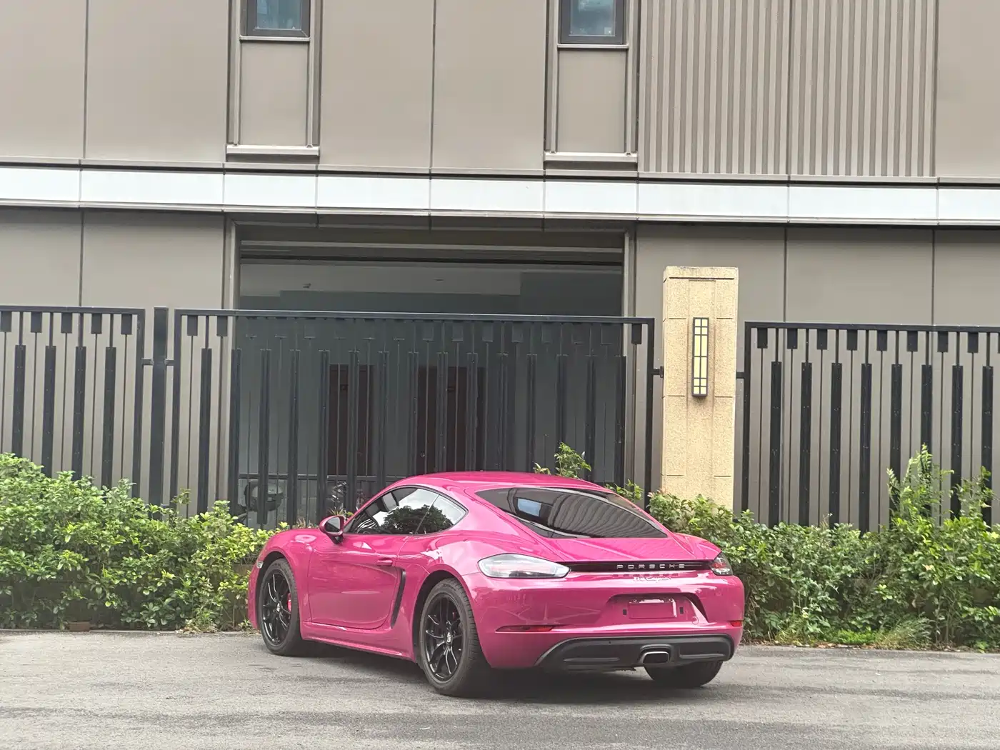 Porsche 718 2016 Cayman 2.0T фото 6