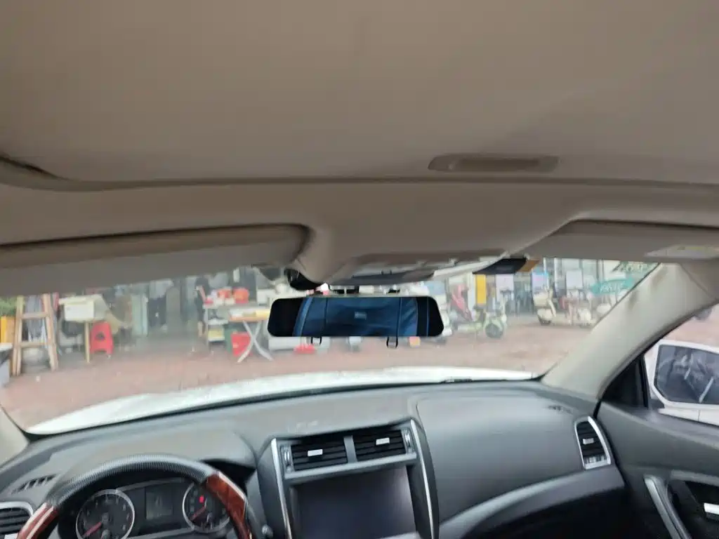 Landwind X5 2019 2016 Plus 1.5T CVT Pioneer Edition